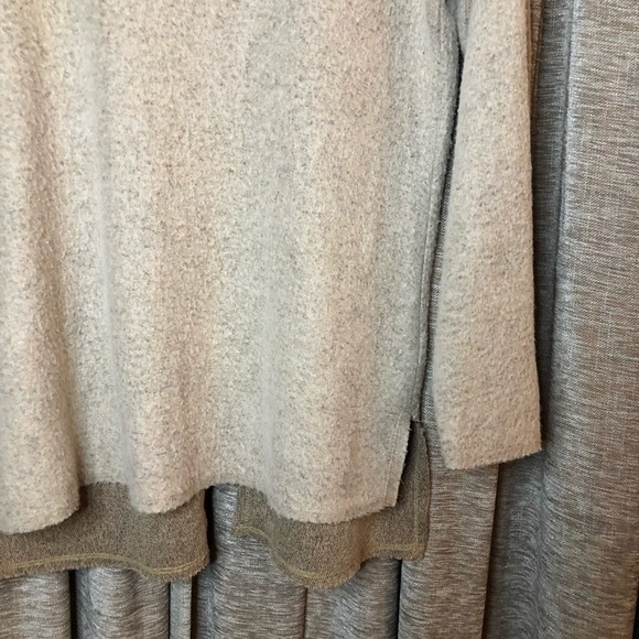 Soft Surroundings Tan Fleece Turtleneck Split Back Sweater Size Extra Small - Picture 6 of 14